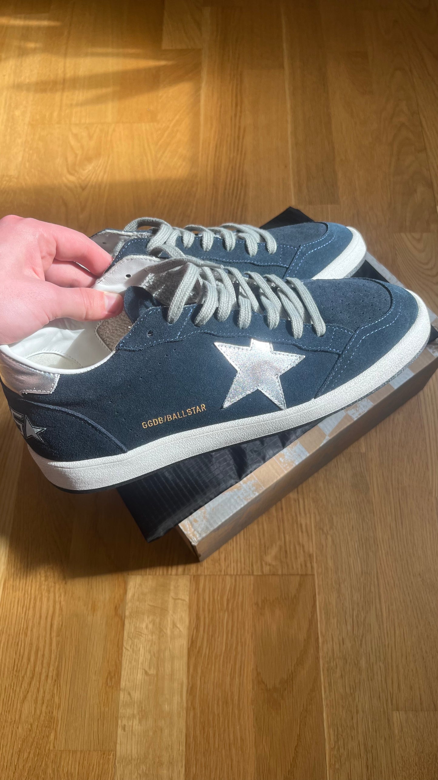 Golden goose ball star