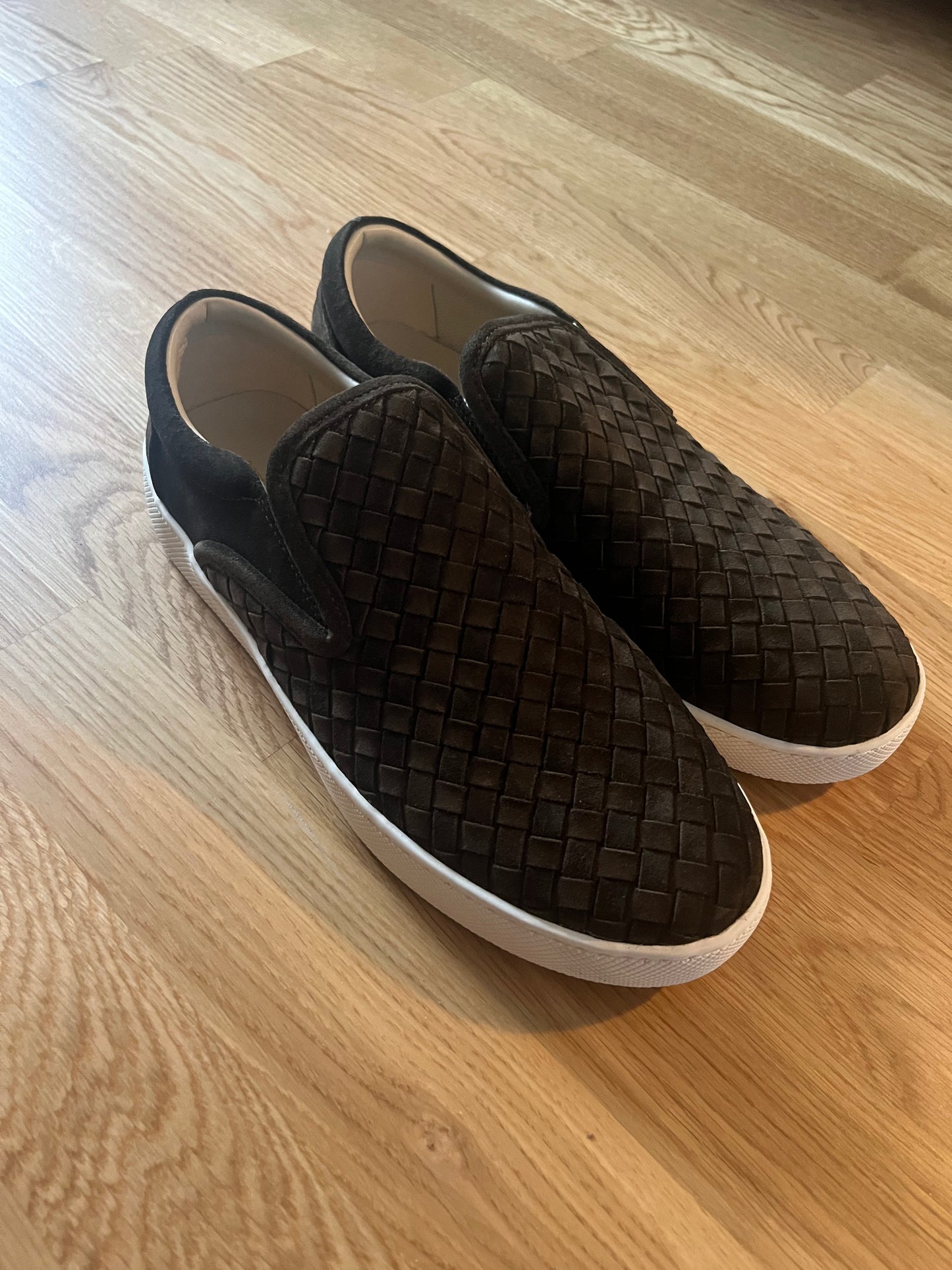 Bottega veneta slip ons